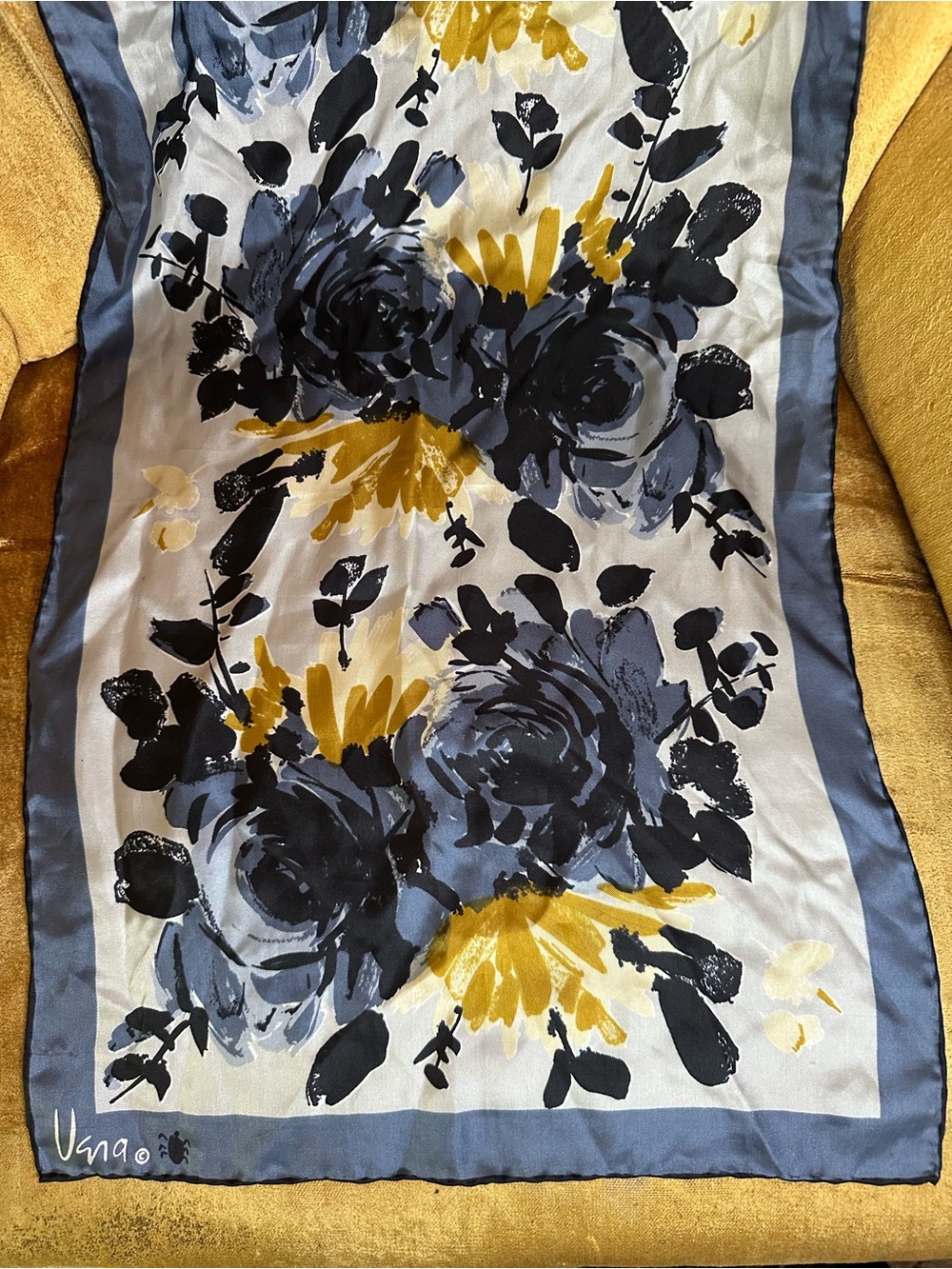 Vintage 60s Vera Neckerchief Silk Hand Rolled Made in Japan Scarf - Picture 3 of 6